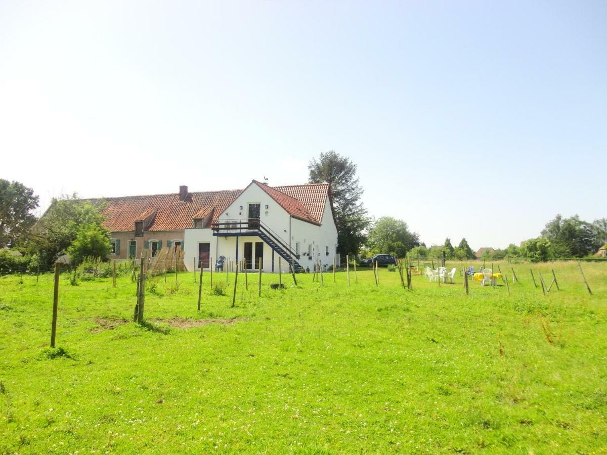 Ferme Lenfant Casa de hóspedes Ville-Pommeroeul Exterior foto